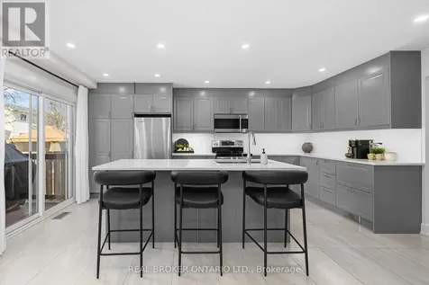 2058 Wildflower Drive Ottawa ON K1E 3R3