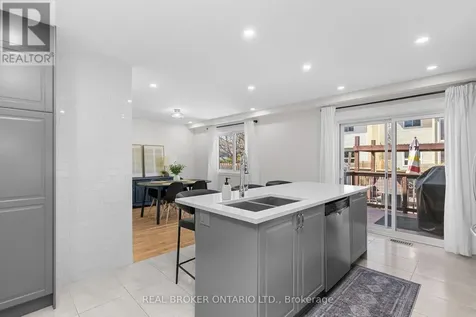 2058 Wildflower Drive Ottawa ON K1E 3R3