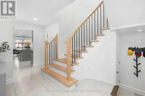 2058 Wildflower Drive Ottawa ON K1E 3R3
