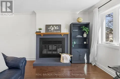 2058 Wildflower Drive Ottawa ON K1E 3R3