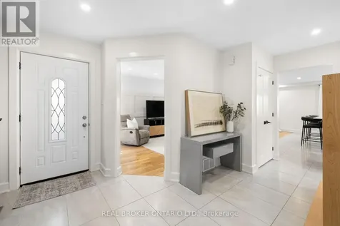 2058 Wildflower Drive Ottawa ON K1E 3R3