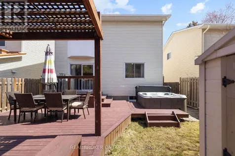 2058 Wildflower Drive Ottawa ON K1E 3R3