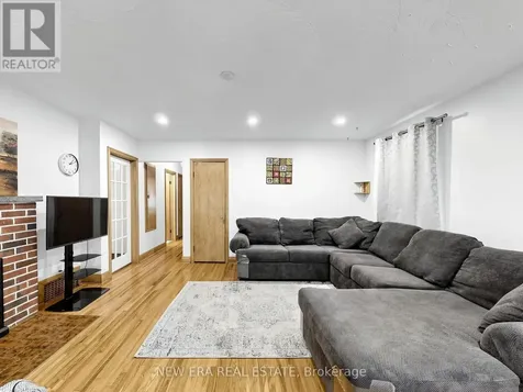 48 Christopher Drive Cambridge ON N1R 4R6
