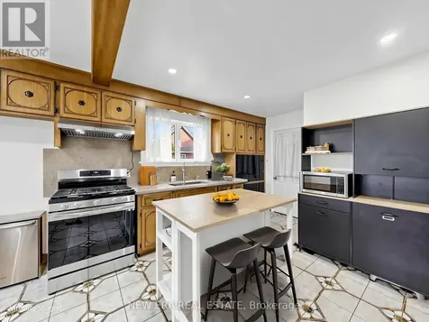 48 Christopher Drive Cambridge ON N1R 4R6