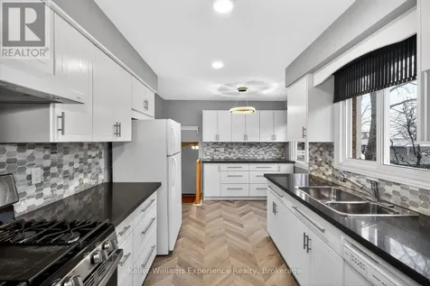 19 Viel Street Penetanguishene ON L9M 1J1