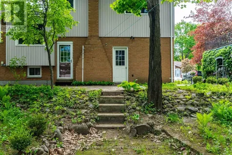 19 Viel Street Penetanguishene ON L9M 1J1