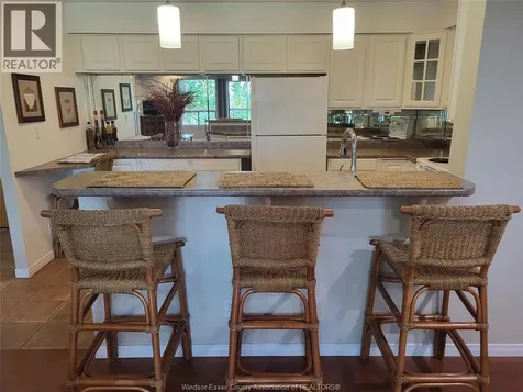 315 Village Grove Tecumseh ON N8N 5G4