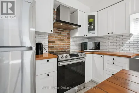 10 Fallowfield Drive Kitchener ON N2C 0A4