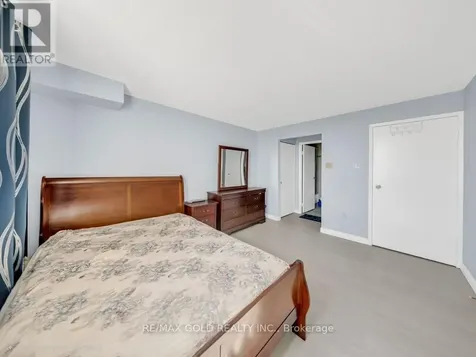 30 Blue Springs Drive Waterloo ON N2J 4T2