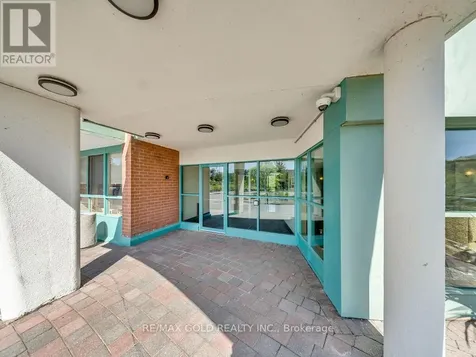 30 Blue Springs Drive Waterloo ON N2J 4T2