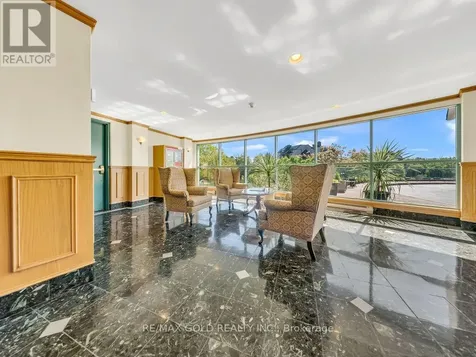 30 Blue Springs Drive Waterloo ON N2J 4T2