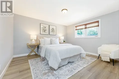 12 Selkirk Court Kitchener ON N2E 1M3