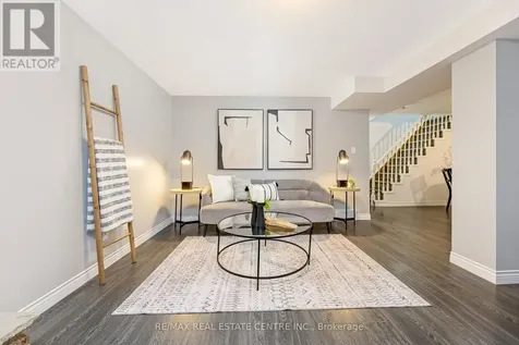 12 Selkirk Court Kitchener ON N2E 1M3