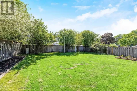 12 Selkirk Court Kitchener ON N2E 1M3