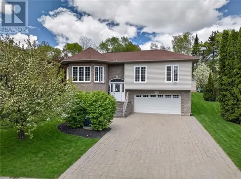 158 Crater Crescent Sudbury ON P3E 5Y8