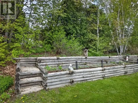 158 Crater Crescent Sudbury ON P3E 5Y8