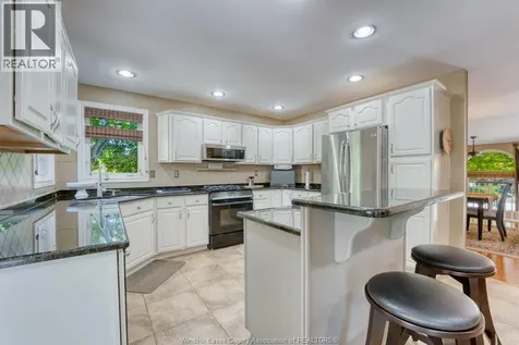 3898 Northway Avenue Windsor ON N9G 2P9