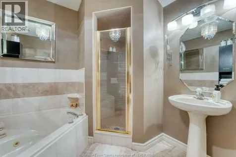 3898 Northway Avenue Windsor ON N9G 2P9