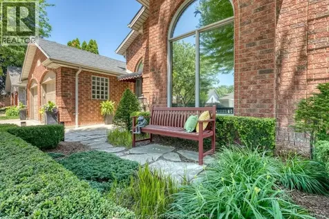 3898 Northway Avenue Windsor ON N9G 2P9