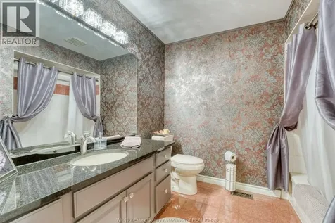 3898 Northway Avenue Windsor ON N9G 2P9