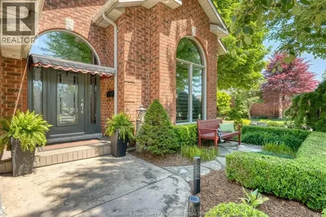 3898 Northway Avenue Windsor ON N9G 2P9
