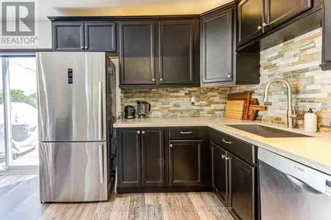 471 Oxbow Crescent Collingwood ON L9Y 5B4