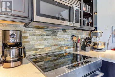 471 Oxbow Crescent Collingwood ON L9Y 5B4