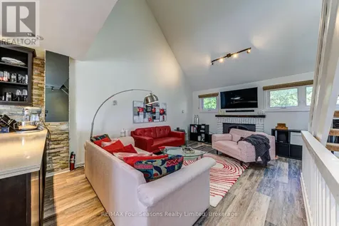471 Oxbow Crescent Collingwood ON L9Y 5B4