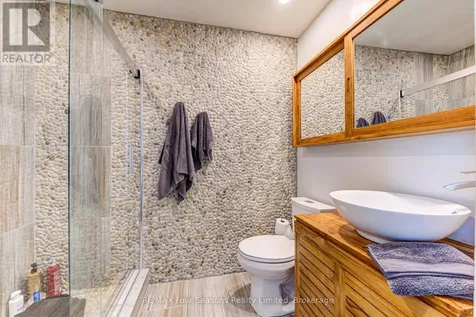 471 Oxbow Crescent Collingwood ON L9Y 5B4