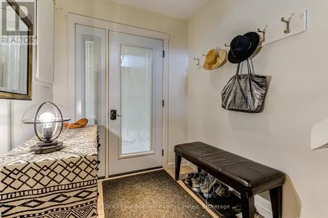 471 Oxbow Crescent Collingwood ON L9Y 5B4