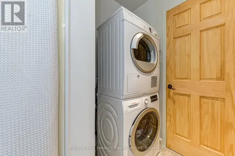 471 Oxbow Crescent Collingwood ON L9Y 5B4