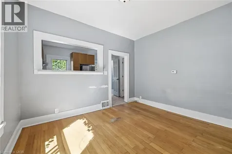 343 Cumberland Avenue Hamilton ON L8M 2A4