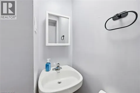 343 Cumberland Avenue Hamilton ON L8M 2A4