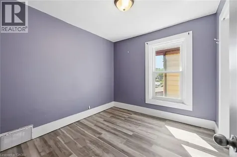 343 Cumberland Avenue Hamilton ON L8M 2A4