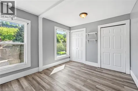 343 Cumberland Avenue Hamilton ON L8M 2A4