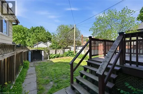 343 Cumberland Avenue Hamilton ON L8M 2A4