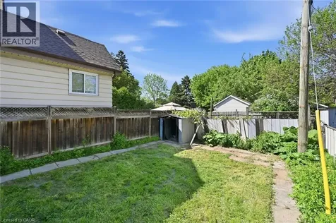 343 Cumberland Avenue Hamilton ON L8M 2A4