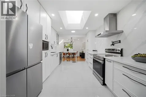 2066 Rebecca Street Oakville ON L6L 2A2
