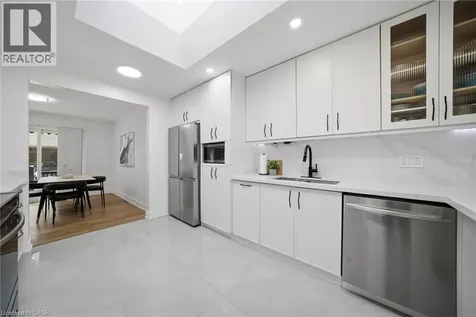 2066 Rebecca Street Oakville ON L6L 2A2