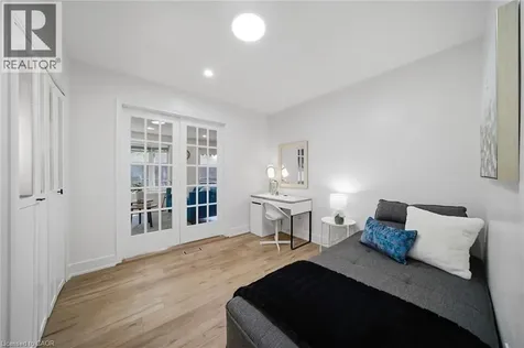 2066 Rebecca Street Oakville ON L6L 2A2
