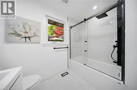 2066 Rebecca Street Oakville ON L6L 2A2