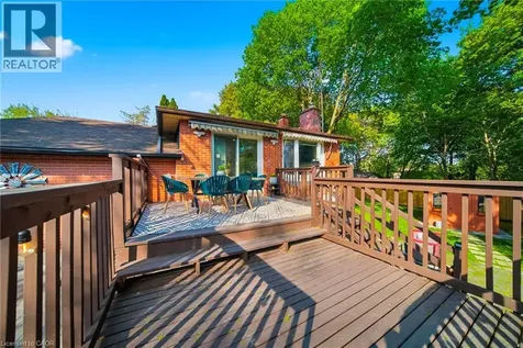 2066 Rebecca Street Oakville ON L6L 2A2