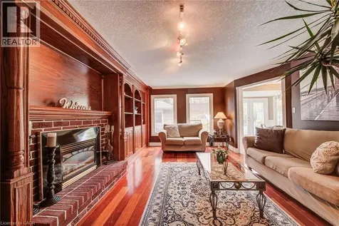 48 Lennox Crescent Kitchener ON N2N 2P5