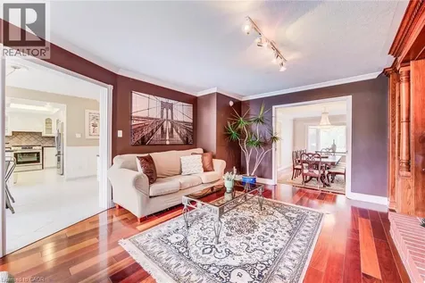 48 Lennox Crescent Kitchener ON N2N 2P5