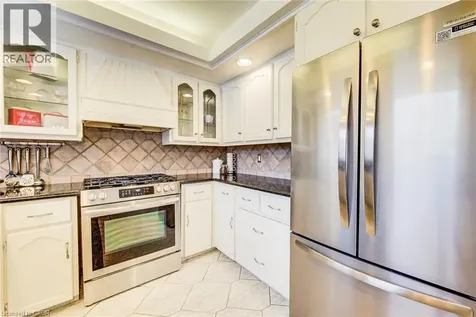48 Lennox Crescent Kitchener ON N2N 2P5