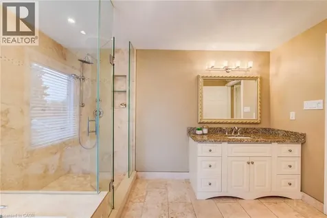 48 Lennox Crescent Kitchener ON N2N 2P5