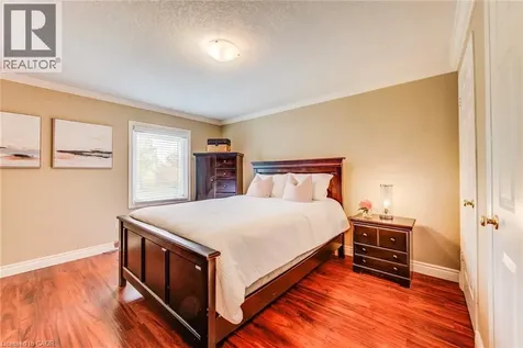 48 Lennox Crescent Kitchener ON N2N 2P5