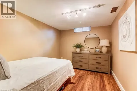 48 Lennox Crescent Kitchener ON N2N 2P5