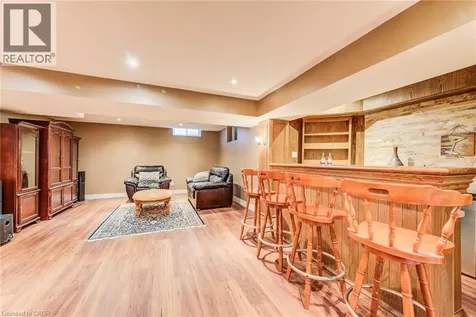 48 Lennox Crescent Kitchener ON N2N 2P5
