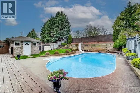 48 Lennox Crescent Kitchener ON N2N 2P5